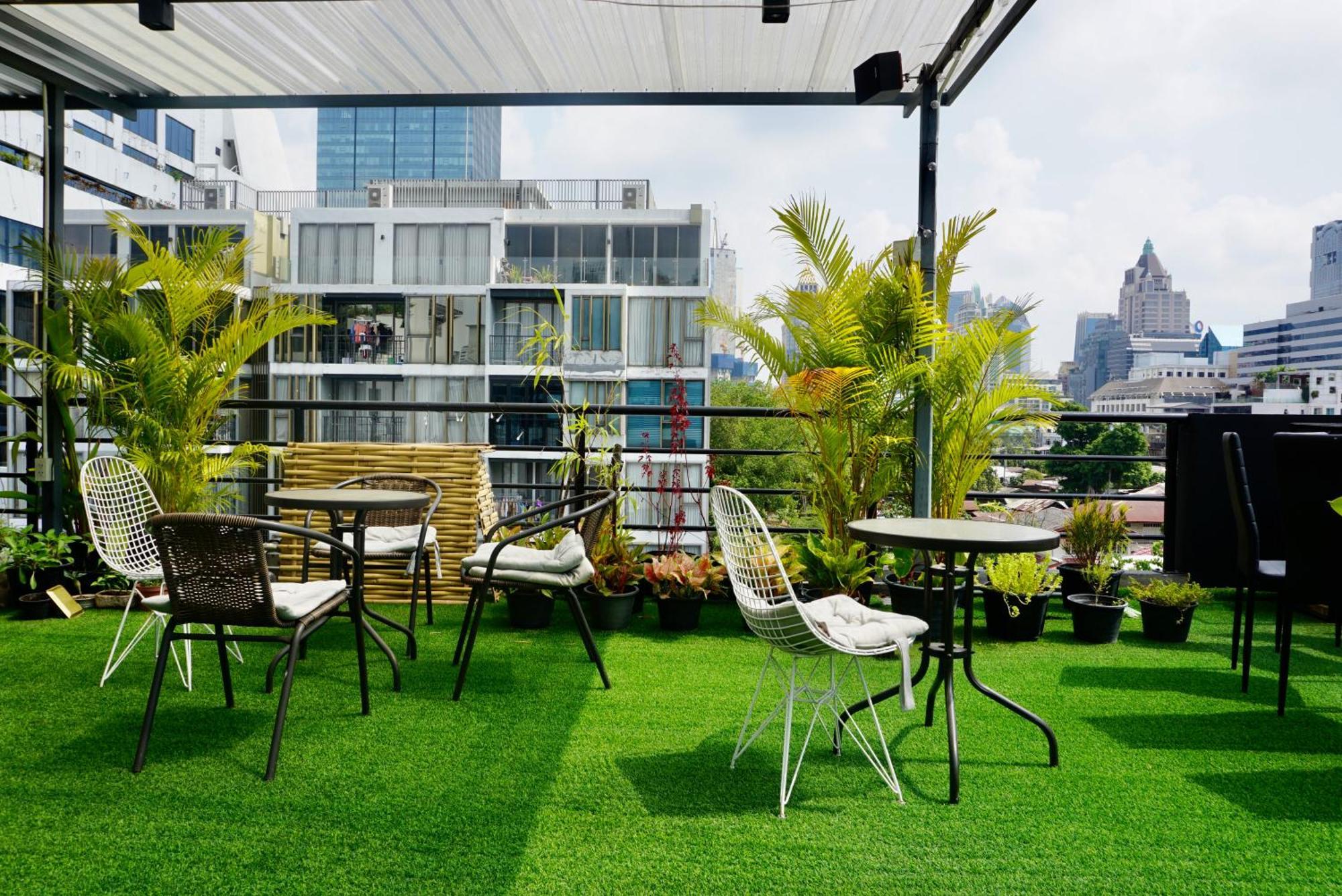 Hash Apartment With Unique Chill Design At Silom Soi 3 Bangkok Eksteriør billede